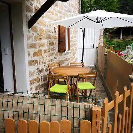 Le Village