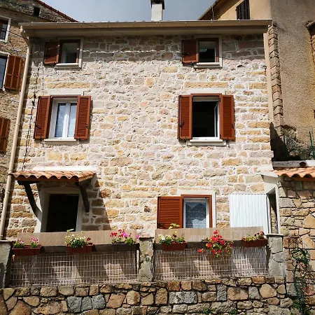 Le Village